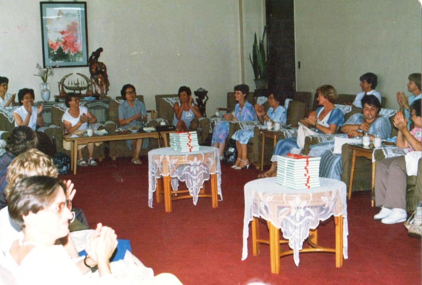 71UK001 -  (2)