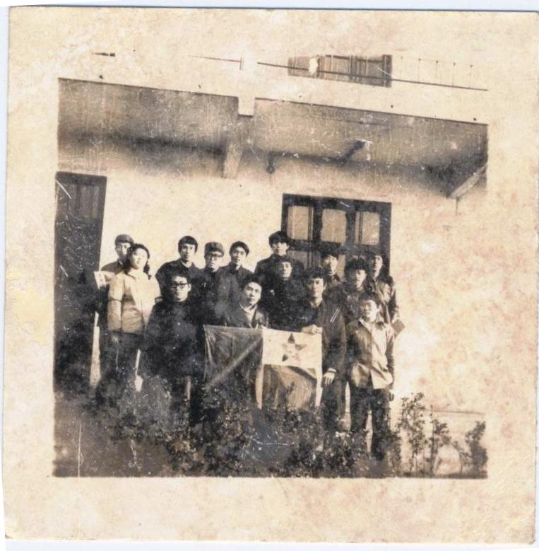 ׯ 001