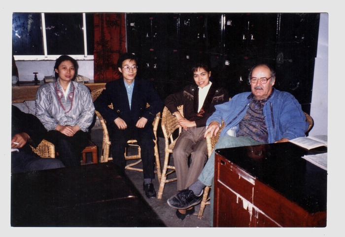 1993��10�£�������������Ƥ��������֣�ݡ�ͼΪ��֣ͬ������ͬ־��һ��(1)